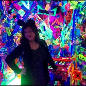 Meet your Posher, Monica